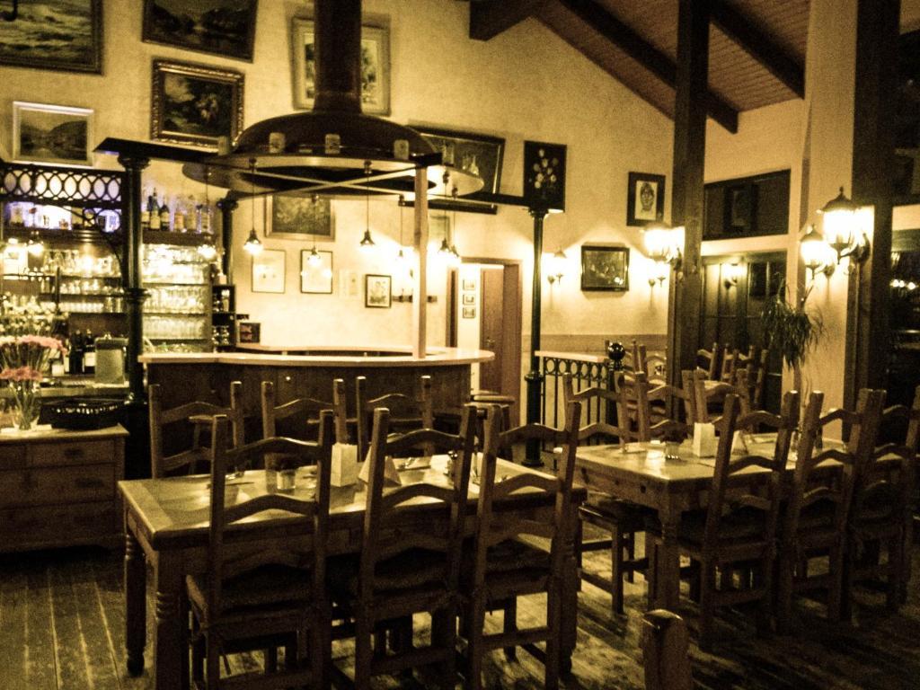 Отель Altes Bierhaus Arzbach Экстерьер фото